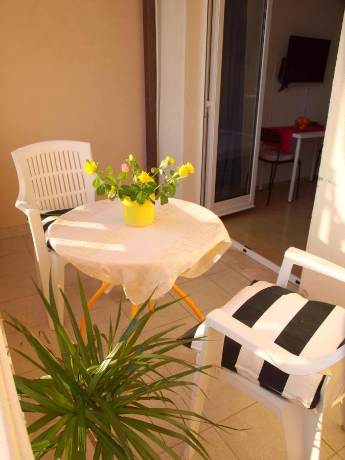 Apartments Dani Zelja Makarska Exteriör bild